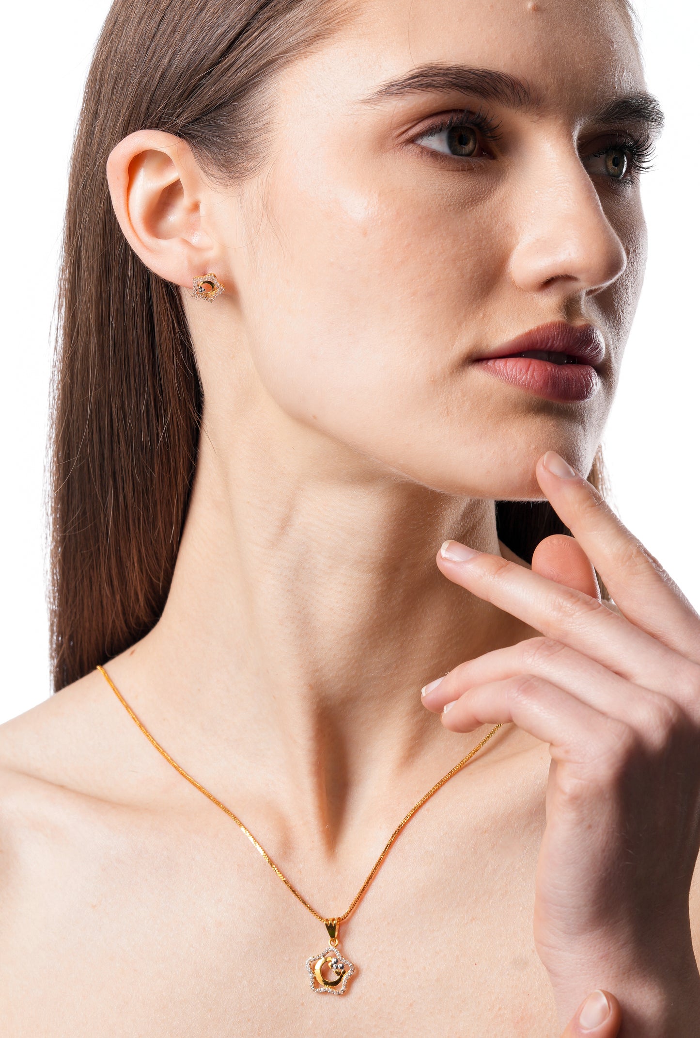 Flambeur B.I.S Hallmarked 18 KT CZ Gold Pendent Set