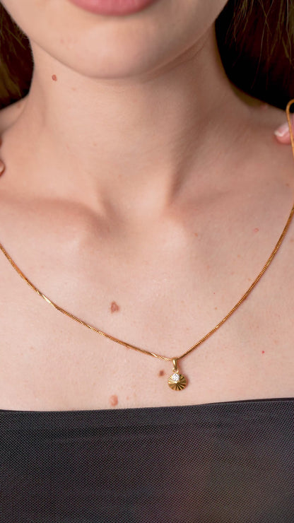 Flambeur B.I.S Hallmarked 18 KT CZ Gold Pendent Set